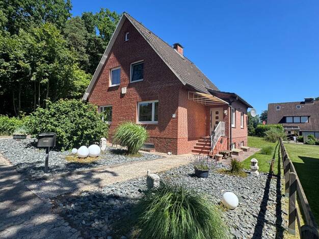 Haus zum Kauf 249.500 € 6 Zimmer 140 m² 579 m² Grundstück Am Kluster Berg 4 Basdahl Bremervörde 27432