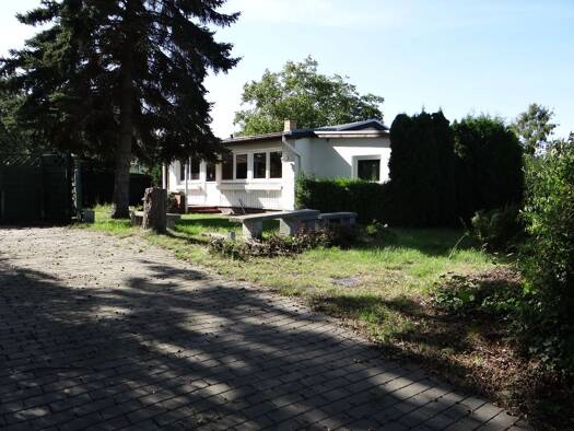 Bungalow zum Kauf 67.000 € 4 Zimmer 50 m² 657 m² Grundstück frei ab sofort Nieder Seifersdorf Waldhufen 02906