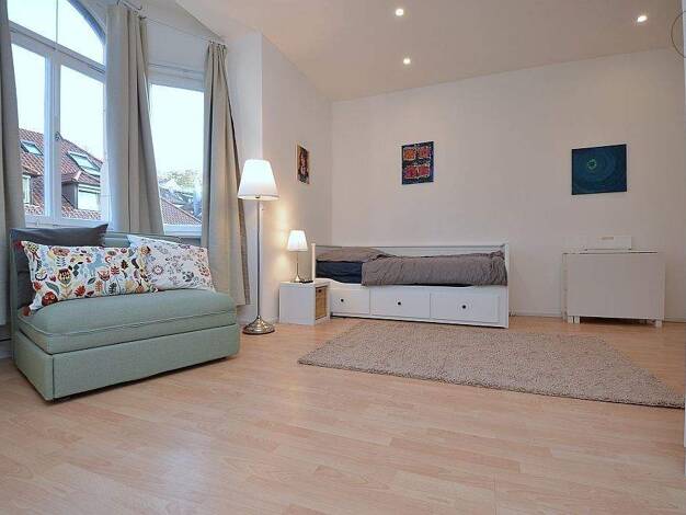 Wohnung zur Miete Wohnen auf Zeit 1.090 € 1 Zimmer 30 m² frei ab 01.01.2026 Ost Stuttgart 70190