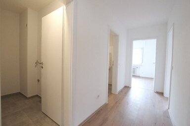 Wohnung zur Miete 700 € 3 Zimmer 79 m² frei ab sofort Mendener Straße 41a Mülldorf Sankt Augustin 53757