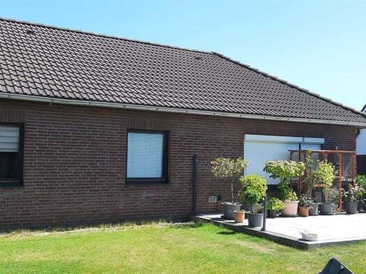 Einfamilienhaus zum Kauf 176.000 € 4 Zimmer 105 m² 639 m² Grundstück Lehe Lehe 27578