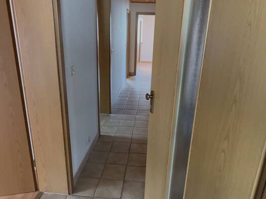 Wohnung zur Miete 1.350 € 3,5 Zimmer 102 m² Geschoss 2/3 frei ab 01.06.2026 Nufringen 71154