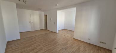 Wohnung zur Miete 400 € 1,5 Zimmer 33,2 m² Dachgeschoss, 3. Geschoss frei ab sofort Zweibrücker Str. 61 Homburg Homburg 66424