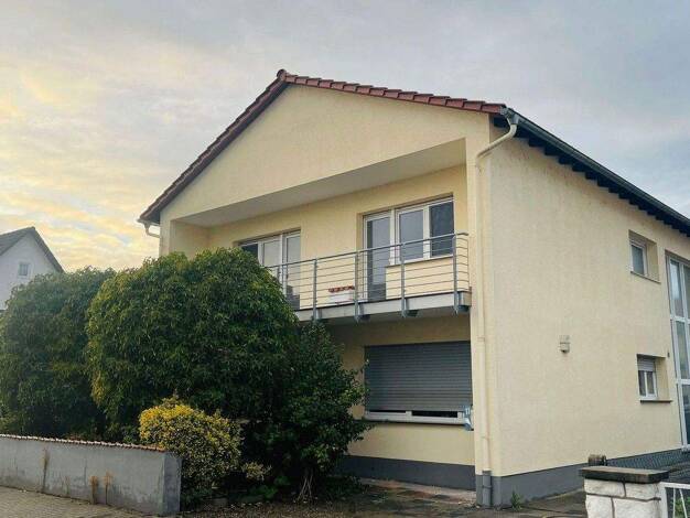 Einfamilienhaus zur Miete 2.250 € 6 Zimmer 215 m² 599 m² Grundstück Nauheim 64569