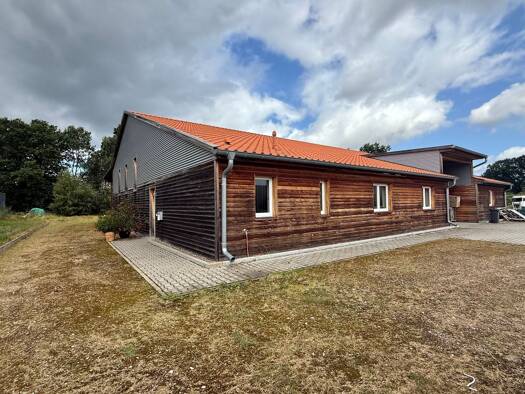 Lagerhalle zur Miete 3.500 € 600 m² Lagerfläche Radbruch 21449