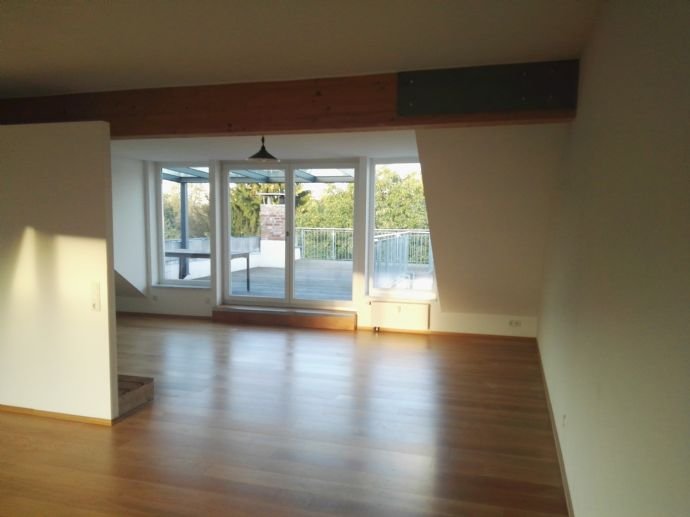 Maisonette zur Miete 1.600 € 3 Zimmer 120 m²<br/>Wohnfläche 2.<br/>Geschoss 01.12.2024<br/>Verfügbarkeit Burbacher Str. Kessenich Bonn 53129