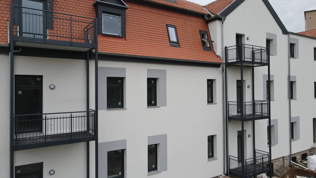Wohnung zur Miete 610 € 2 Zimmer 61 m² frei ab sofort Beyernaumburgerstraße 1a Sangerhausen 06526
