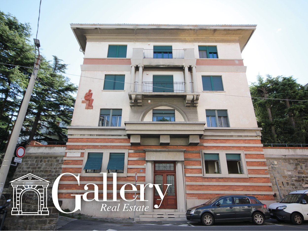 Studio zum Kauf 530.000 € 4 Zimmer 210 m²<br/>Wohnfläche 2.<br/>Geschoss ab sofort<br/>Verfügbarkeit Via Segantini Trieste 34121