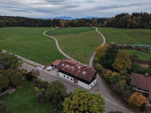 Wohnung zur Miete 1.270 € 2 Zimmer 70 m² 2. Geschoss frei ab 01.12.2026 Kleinhelfendorf Aying 85653