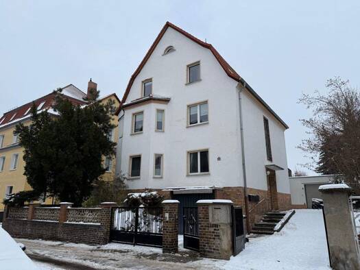 Studio zur Miete 350 € 1 Zimmer 40 m² Trotha Halle 06118