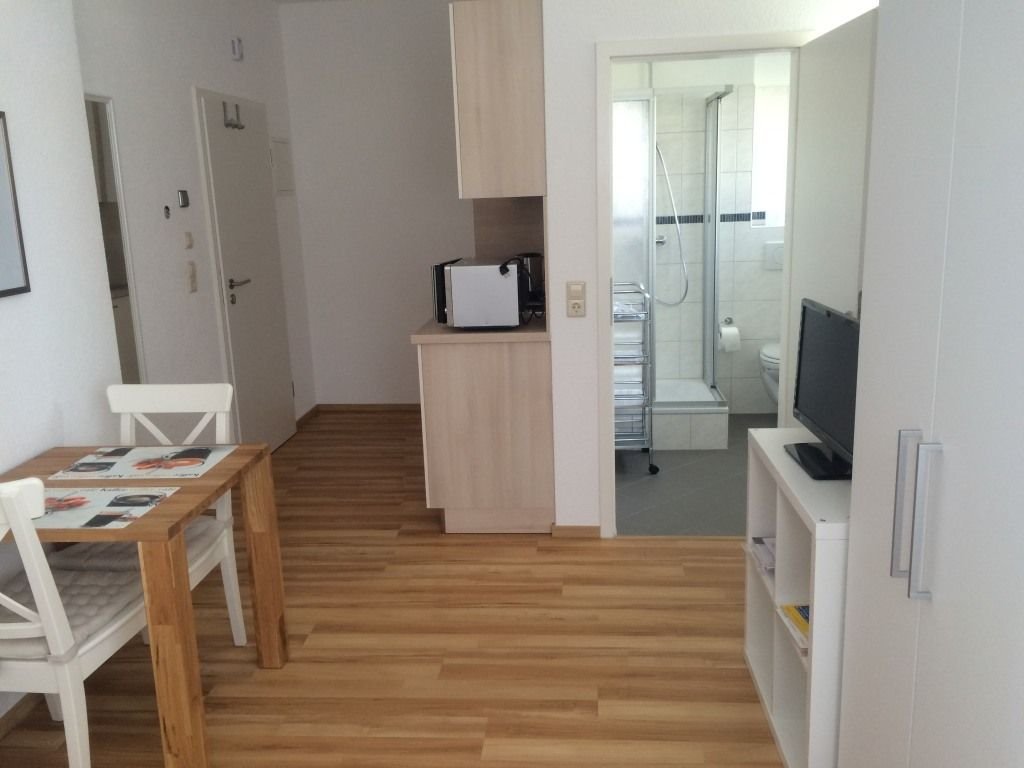 Wohnung zur Miete Wohnen auf Zeit 1.348 € 1 Zimmer 25 m²<br/>Wohnfläche 09.11.2024<br/>Verfügbarkeit Marie-Curie-Straße Rheinau - Hafen Mannheim 68219