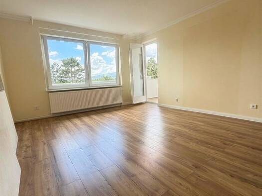Wohnung zum Kauf 195.000 € 2 Zimmer 58,8 m² 5. Geschoss Niederursel Nord-West 60439