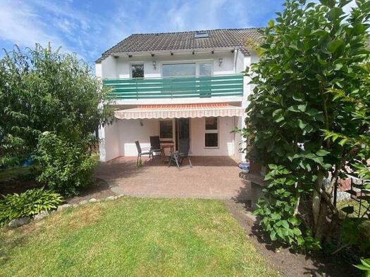 Doppelhaushälfte zum Kauf 299.500 € 4 Zimmer 110 m² 500 m² Grundstück frei ab sofort Henstedt-Ulzburg 24558