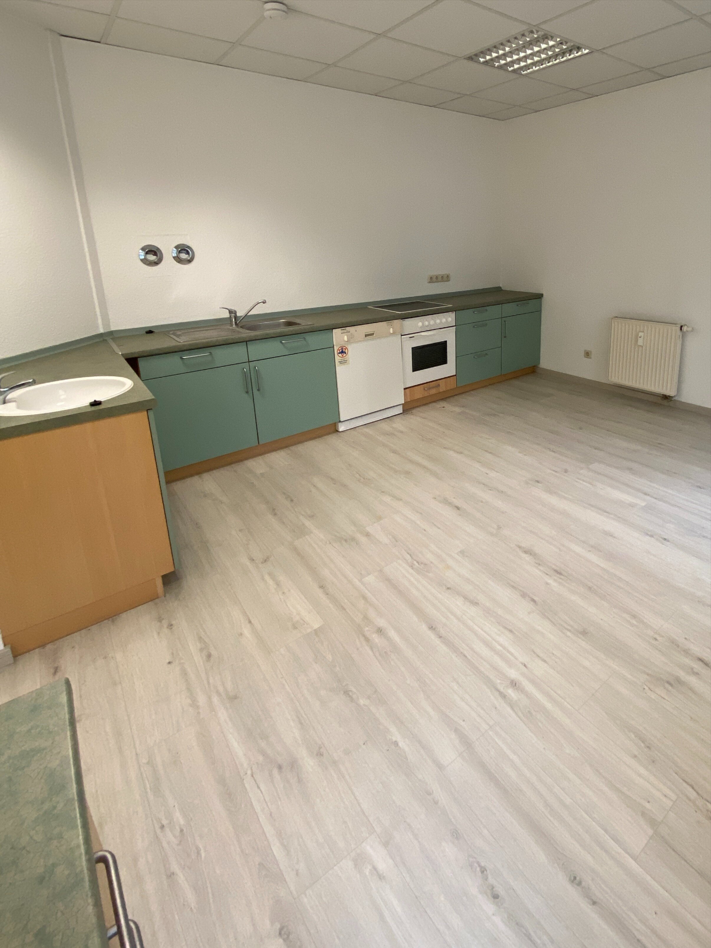 Praxisfläche zur Miete 250 € 3 Zimmer 50 m²<br/>Bürofläche Steinach 96523