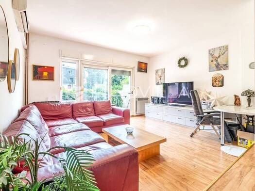 Haus zur Miete 2.000 € 4 Zimmer 159 m² Dugave Dugave