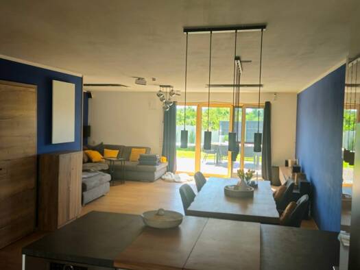 Reihenhaus zur Miete 1.700 € 4,5 Zimmer 125 m² 350 m² Grundstück frei ab sofort Obertheres Theres 97531