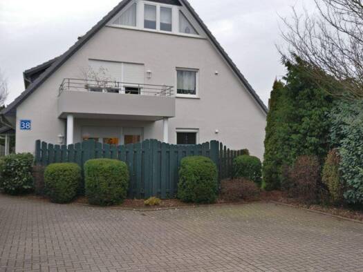 Wohnung zur Miete 380 € 1 Zimmer 38 m² frei ab sofort Kluvenhagener Straße 38 Mahndorf Bremen 28307