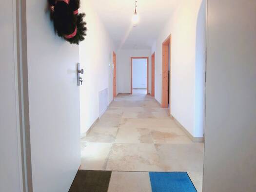 Terrassenwohnung zur Miete 1.595 € 3,5 Zimmer 110 m² Geschoss EG/2 frei ab 15.11.2026 Dr.-Model-Straße 9 Grabenstätt Grabenstätt 83355