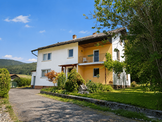Einfamilienhaus zum Kauf 179.000 € 9 Zimmer 225 m² 680 m² Grundstück Gleißenberg Gleißenberg 93477