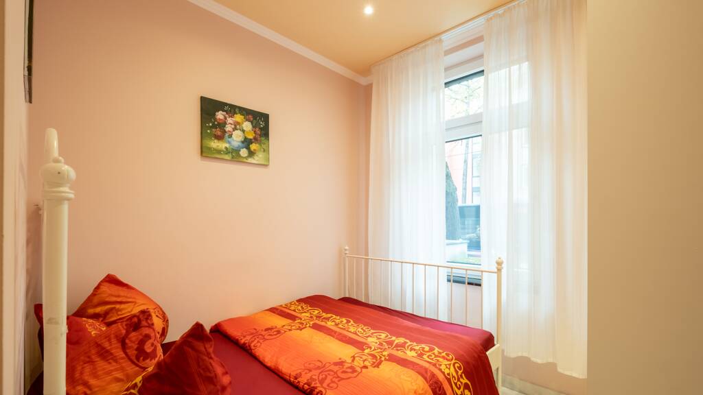 Studio zur Miete auf Zeit 1.290 € 1 Zimmer 32 m² frei ab 02.08.2026 Zentrum Bonn 53111