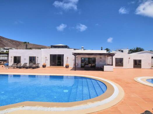 Villa zum Kauf 1.480.000 € 5 Zimmer 350 m² 2.000 m² Grundstück Blanca