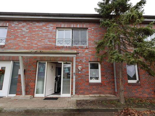 Reihenmittelhaus zum Kauf 249.000 € 4 Zimmer 100 m² 132 m² Grundstück Cloppenburg 49661