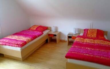 WG-Zimmer zur Miete Wohnen auf Zeit 690 € 26 m² frei ab sofort Arnoldstrasse 0 Mühlhausen Stuttgart-Mühlhausen 70378
