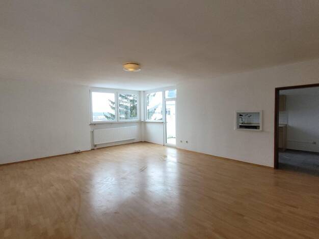 Wohnung zur Miete 600 € 3 Zimmer 87 m² 3. Geschoss Neukirchener Straße 59 Untereichenbach Ansbach 91522