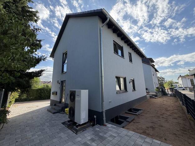 Maisonette zur Miete - Erstbezug 1.200 € 3 Zimmer 79 m² 1. Geschoss Fasaneriestraße 63 Klein-Auheim Hanau 63456