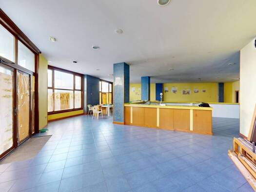 Verkaufsfläche zur Miete 900 € 218 m² Verkaufsfläche Concello de Barreiros 1 Foz 27780