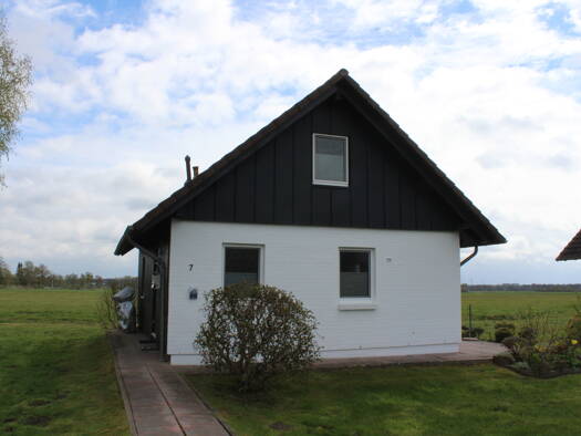 Haus zum Kauf 184.000 € 4 Zimmer 83 m² 380 m² Grundstück Kiebitzmoor 7 Bad Bederkesa Geestland 27624