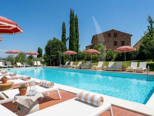Bauernhaus zum Kauf 16.500.000 € 40 Zimmer 3.900 m² Siena 53100