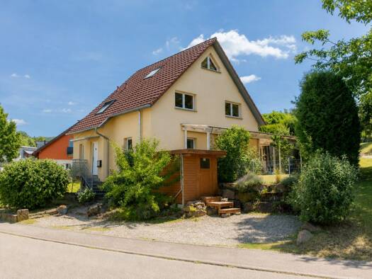 Doppelhaushälfte zum Kauf 390.000 € 5 Zimmer 139 m² 381 m² Grundstück Sulz Lahr 77933