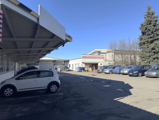 Produktionshalle zum Kauf provisionsfrei als Kapitalanlage geeignet 1.200.000 € 1.583 m² 3.919 m² Grundstück Am Heilbrunnen 91 Industriegebiet Reutlingen 72766