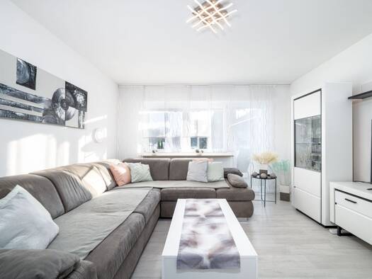 Wohnung zum Kauf 249.000 € 3 Zimmer 81,1 m² 1. Geschoss Singen Singen (Hohentwiel) 78224