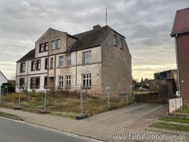 Mehrfamilienhaus zum Kauf 49.000 € 9 Zimmer 171 m² 542 m² Grundstück Stavenhagen, Reuterstadt Stavenhagen 17153