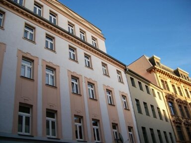 Wohnung zur Miete 591 € 3 Zimmer 76,1 m² 3. Geschoss frei ab sofort Martinstraße 9 Nördliche Innenstadt Halle (Saale) 06108