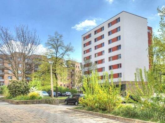 Studio zur Miete 313 € 1 Zimmer 24,1 m² 7. Geschoss frei ab 01.06.2026 Schülershof 1 Altstadt Halle 06108