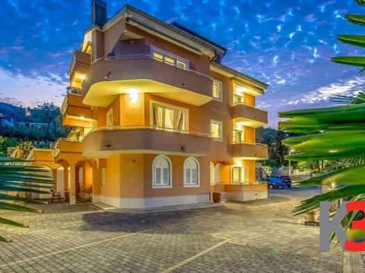 Haus zum Kauf 3.700.000 € 15 Zimmer 700 m² Opatija 0