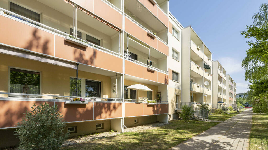 Studio zur Miete 248 € 1 Zimmer 32,6 m² 4. Geschoss frei ab 01.05.2026 Frankenheimer Weg 24 Schönau Leipzig 04205