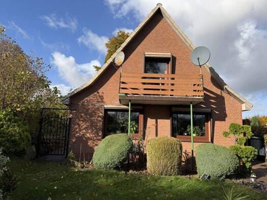 Einfamilienhaus zum Kauf 219.000 € 4,5 Zimmer 104 m² 569 m² Grundstück Burg (Dithmarschen) 25712