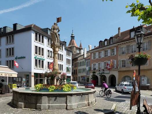Wohnanlage zum Kauf - Erstbezug als Kapitalanlage geeignet 9.813.932 € Orbe 1350