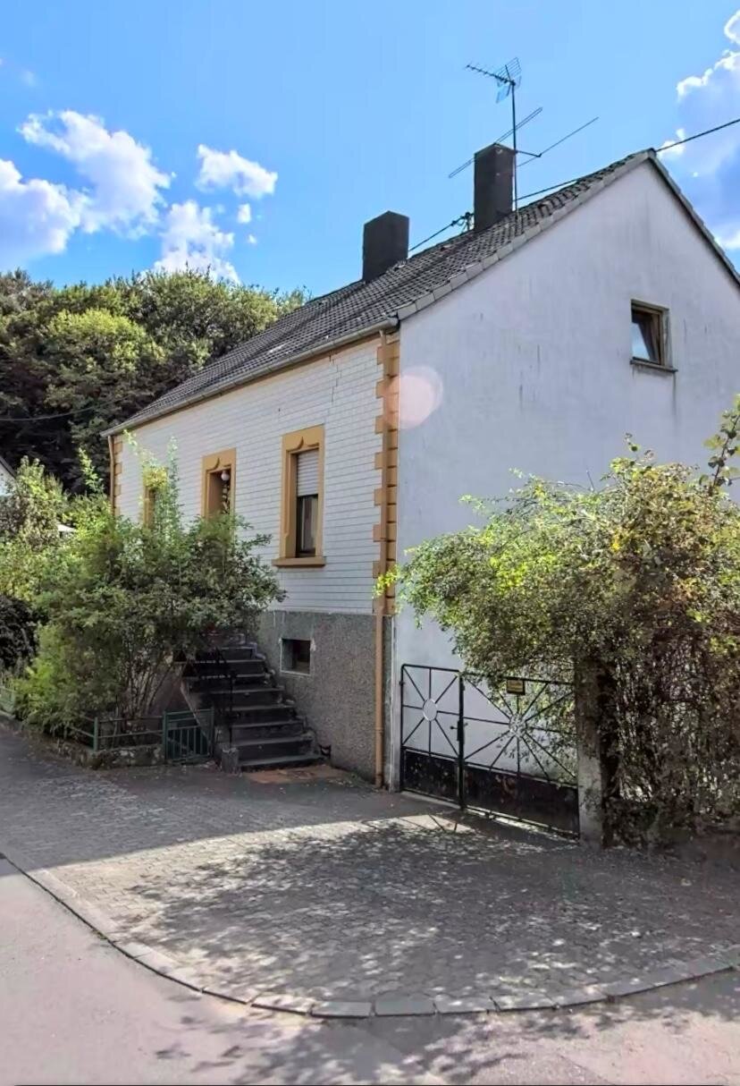 Einfamilienhaus zum Kauf 89.000 € 6 Zimmer 114 m²<br/>Wohnfläche 665 m²<br/>Grundstück Ludweiler Völkingen 66333