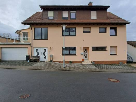 Wohnung zur Miete 1.250 € 4 Zimmer 125 m² Geschoss 1/3 frei ab 01.03.2026 Steinbach Michelstadt 64720