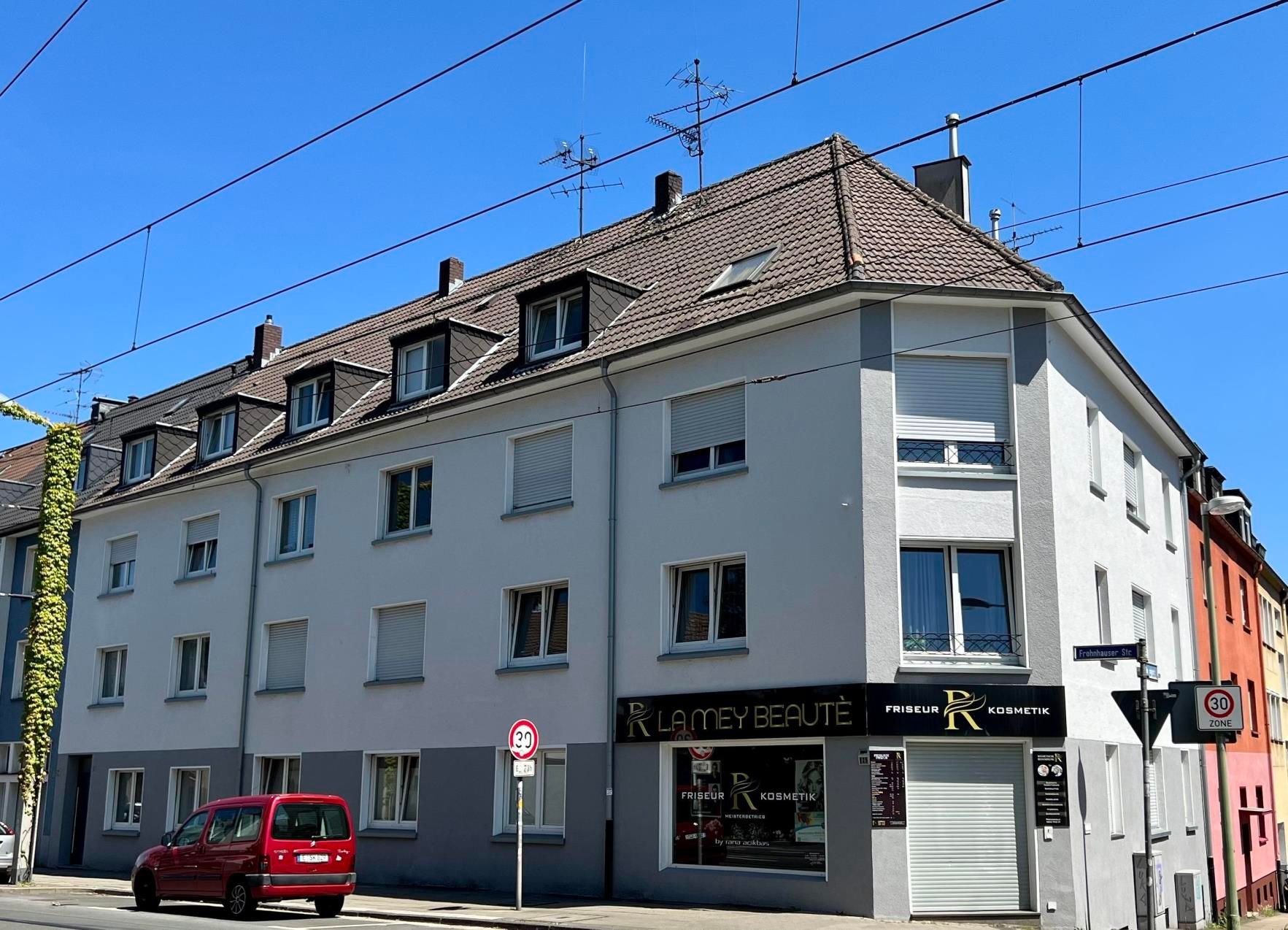 Mehrfamilienhaus zum Kauf 1.650.000 € 24 Zimmer 774 m²<br/>Wohnfläche 371 m²<br/>Grundstück Holsterhausen Essen 45144