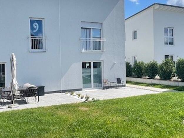 Doppelhaushälfte zum Kauf 430.000 € 4 Zimmer 259 m² Grundstück Hüfingen 78183