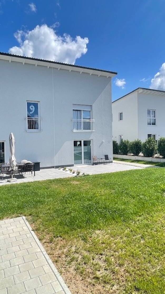 Doppelhaushälfte zum Kauf 430.000 € 4 Zimmer 259 m² Grundstück Hüfingen Hüfingen 78183