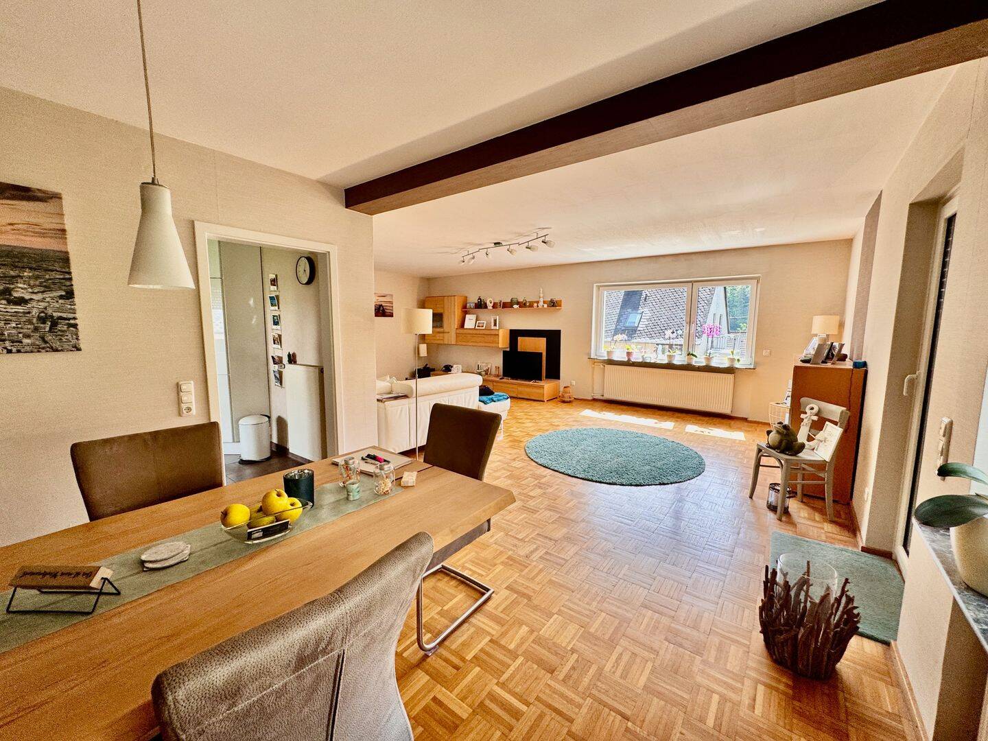 Immobilie in Kordel - Freistehendes Haus mit zwei Wohneinheiten in Kordel - Mehrgenerationen, Vermietung oder Wohnen & Arbeiten - Bild 3