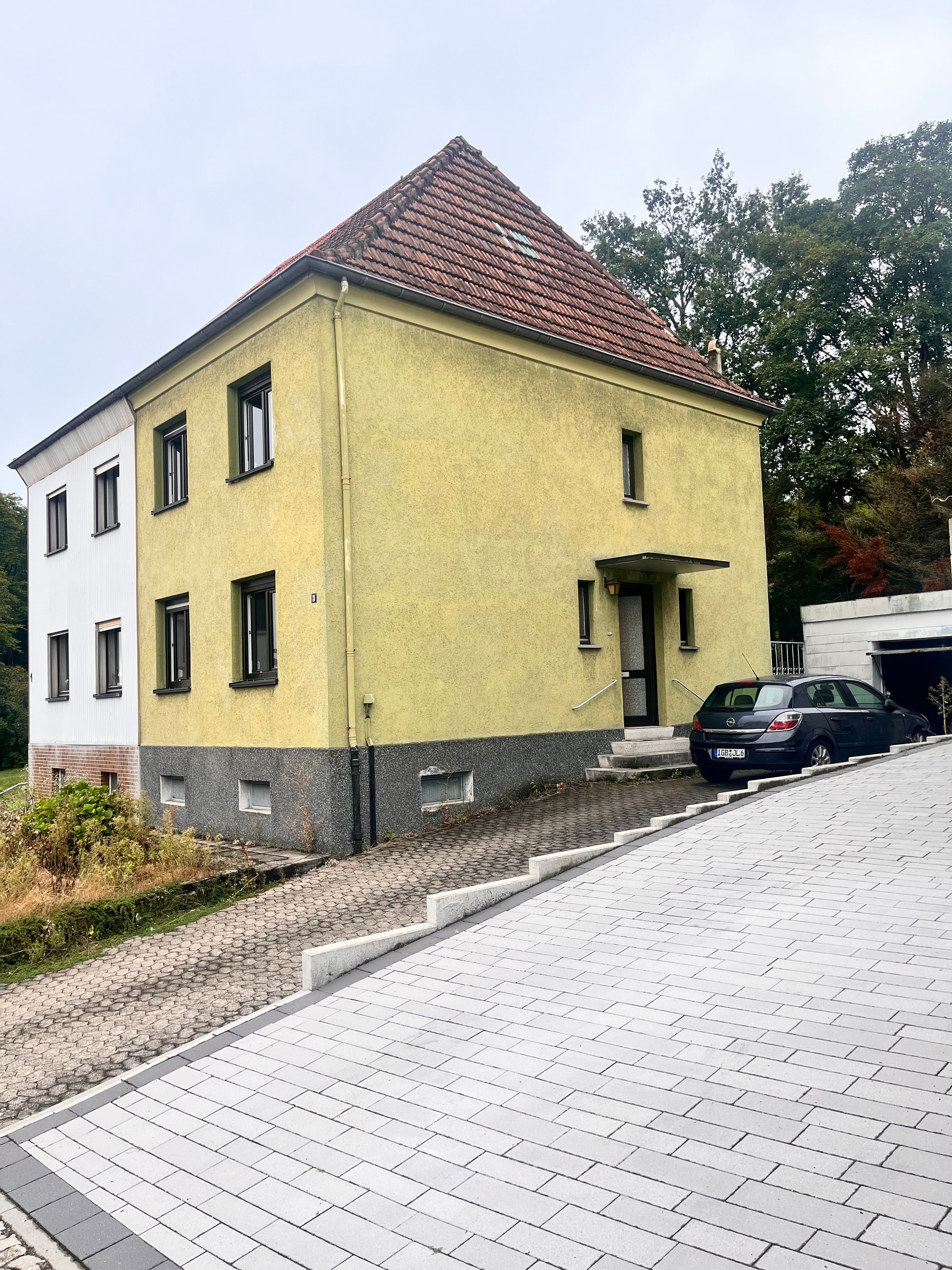 Doppelhaushälfte zum Kauf 135.000 € 7 Zimmer 95 m²<br/>Wohnfläche 149 m²<br/>Grundstück Rote-Flur-Straße 3 St. Ingbert Sankt Ingbert 66386