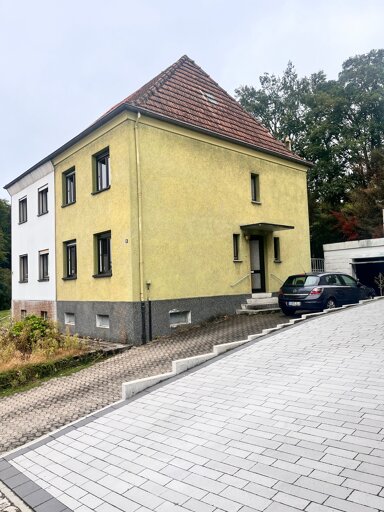 Doppelhaushälfte zum Kauf 135.000 € 7 Zimmer 95 m² 149 m² Grundstück Rote-Flur-Straße 3 St. Ingbert Sankt Ingbert 66386